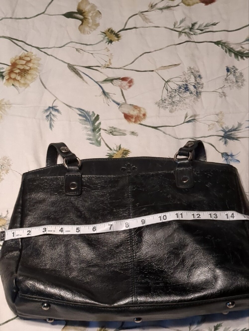 Patricia Nash Classic Black Leather Embossed Tote Bag. - Picture 11 of 12